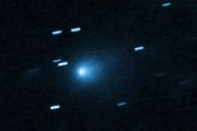 Hubble sizes up rare interstellar comet