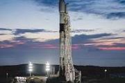 SpaceX launches rockets from opposite coasts, ties mission total