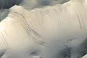 Streaks on Mars