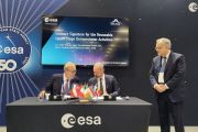 ESA and Avio sign contract for a reuseable upper stage demonstration mission