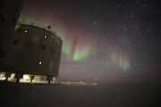 Aurora Australis over Concordia station