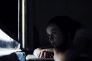 Psychology says the adults who can sit through a long silence without filling it aren’t cold, they grew up around people who used words to control the room and learned that quiet was the only place nobody could reach them