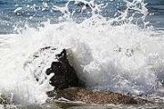 Scientists tune in to the surf's hidden signals
